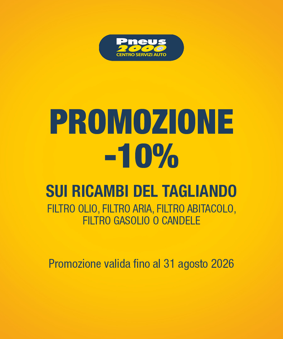 Promotional ad for Kia Sportage long-term rental: 36 months, 10,000 km/year, from €305 (IVA esclusa) i/o price shown in Italian text.